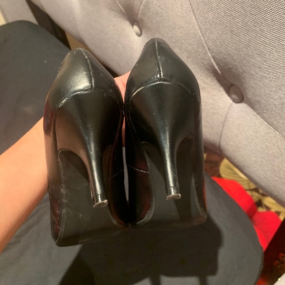 Black Strapped Heels - Picture 3 of 3